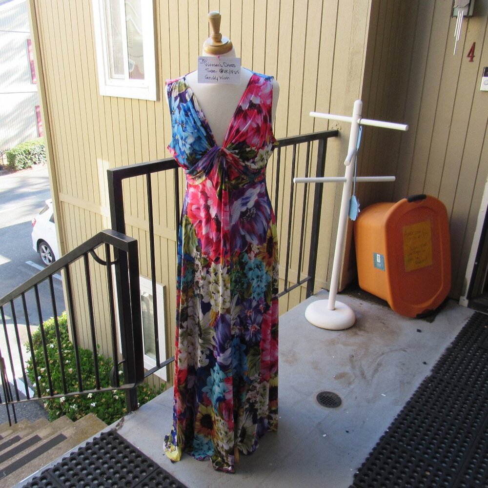 #70  WOMEN'S LONG SUMMER DRESS   BY PHASE EIGHT  (SIZE 14US / 18UK)